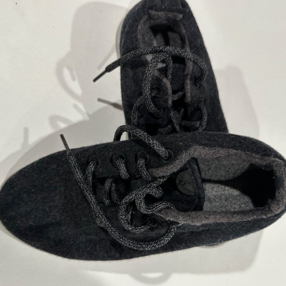 Allbirds Merino Wool Runners - Size 8. - Picture 6 of 6